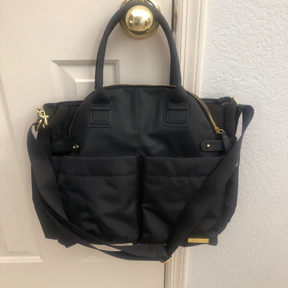 Skip Hop Chelsea Downtown Chic Diaper Satchel - Picture 3 of 9